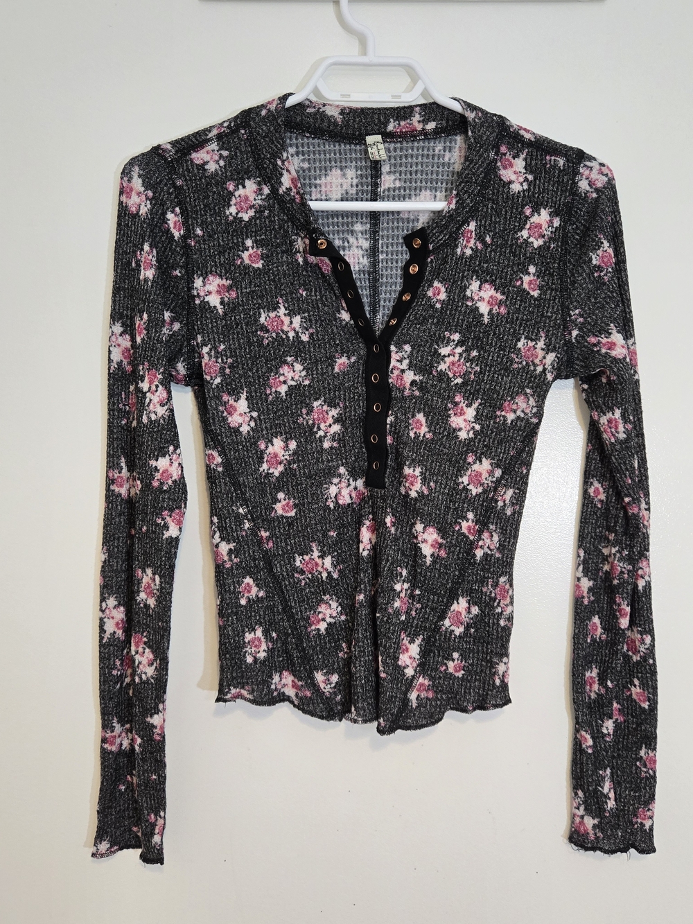 Free People Black Ribbed Floral Henley Top Size Small
